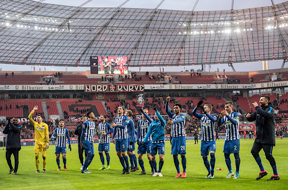 So jubelten die Hertha-Profis nach dem 2:0 in Leverkusen. Geht es Freitag gegen Mainz so weiter?