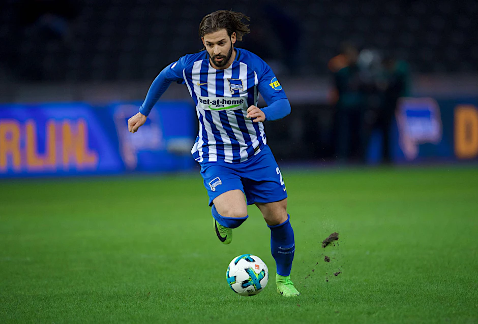Marvin Plattenhardt treibt weiter das Hertha-Spiel über die linke Seite voran.