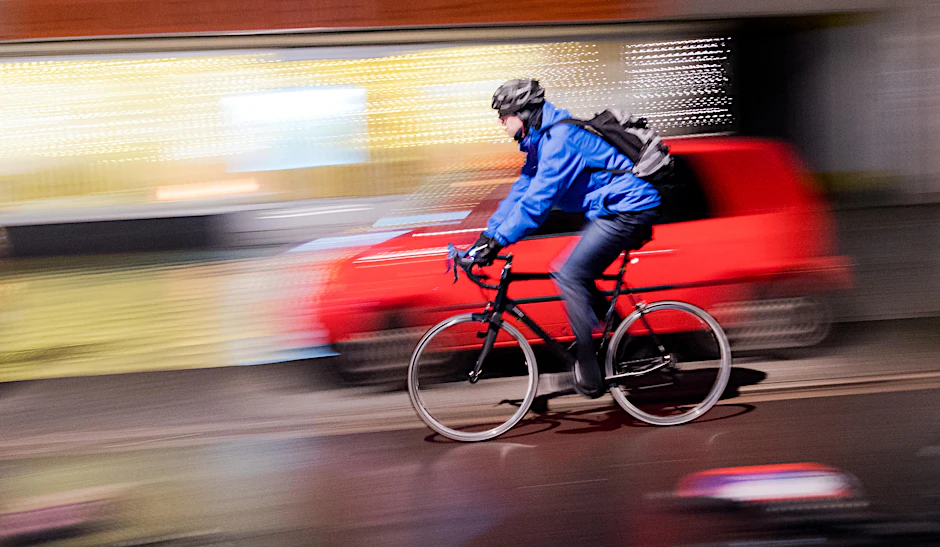Der tägliche Stress auf den Straßen: Immer wieder kommt es zwischen Auto- und Radfahrern zu Streit – auch in Berlin.