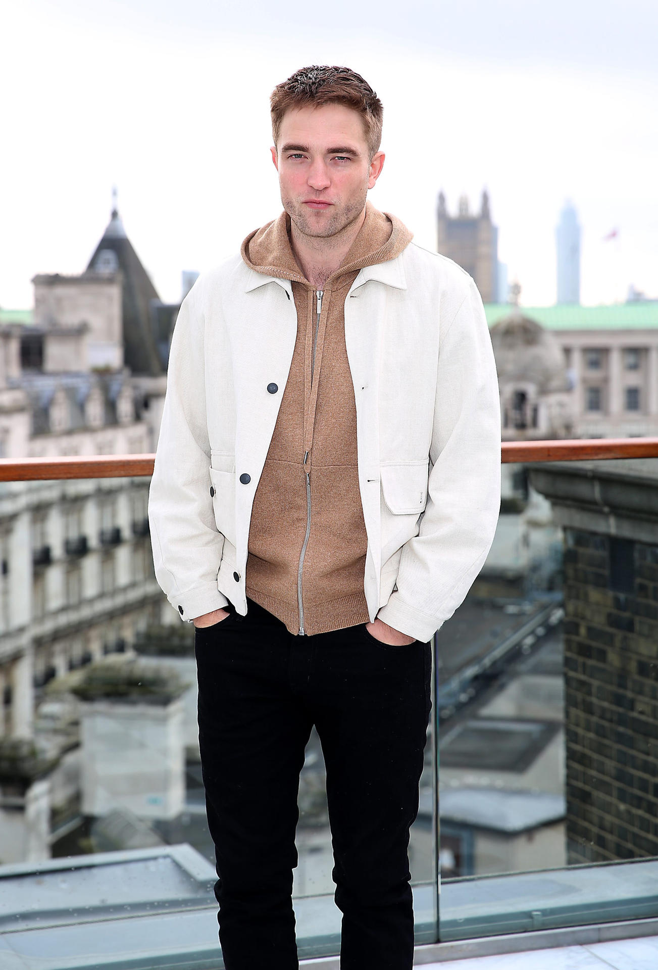 Image - Hollywood-Glanz: Robert Pattinson kommt in süßer Begleitung