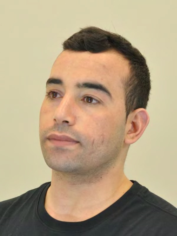 Polizei fahndet nach Hamed Mouki, der zu knapp 5 Jahren verurteilt wurde. 