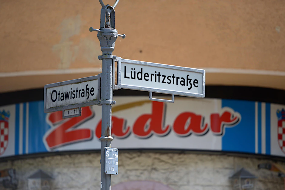 Streitpunkt Straßennamen im Afrikanischen Viertel.