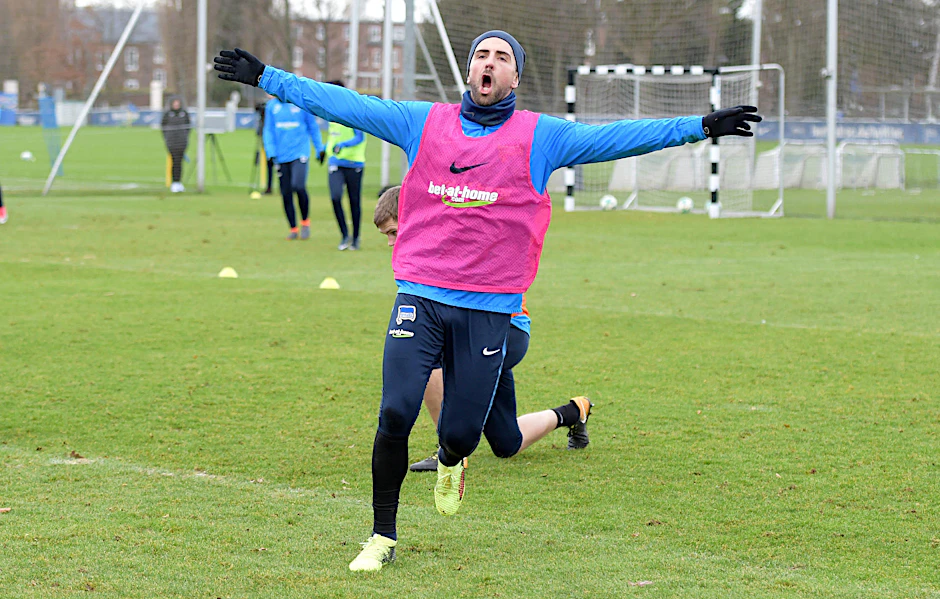 Vedad Ibisevic knipste im Training wie am Fließband und jubelte ausgelassen. 