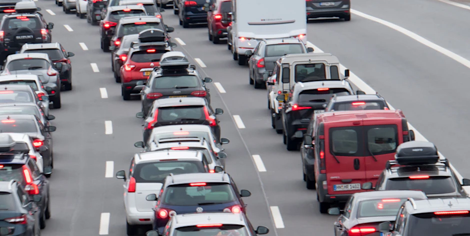 Stau auf der Autobahn (Symbolbild)