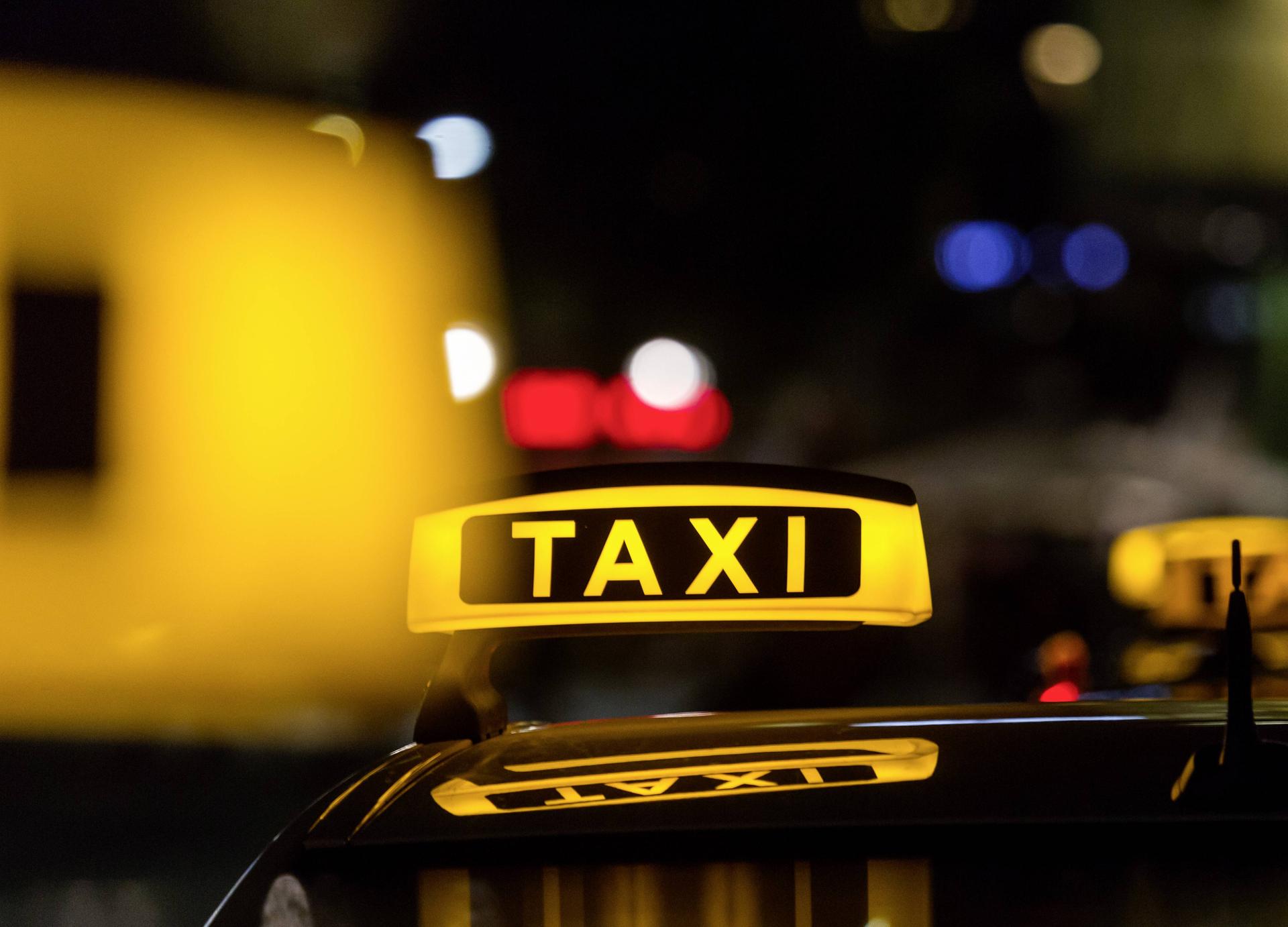 Image - Die neuen Taxi-Tarife für Berlin: Kurze Strecke, lange Gesichter