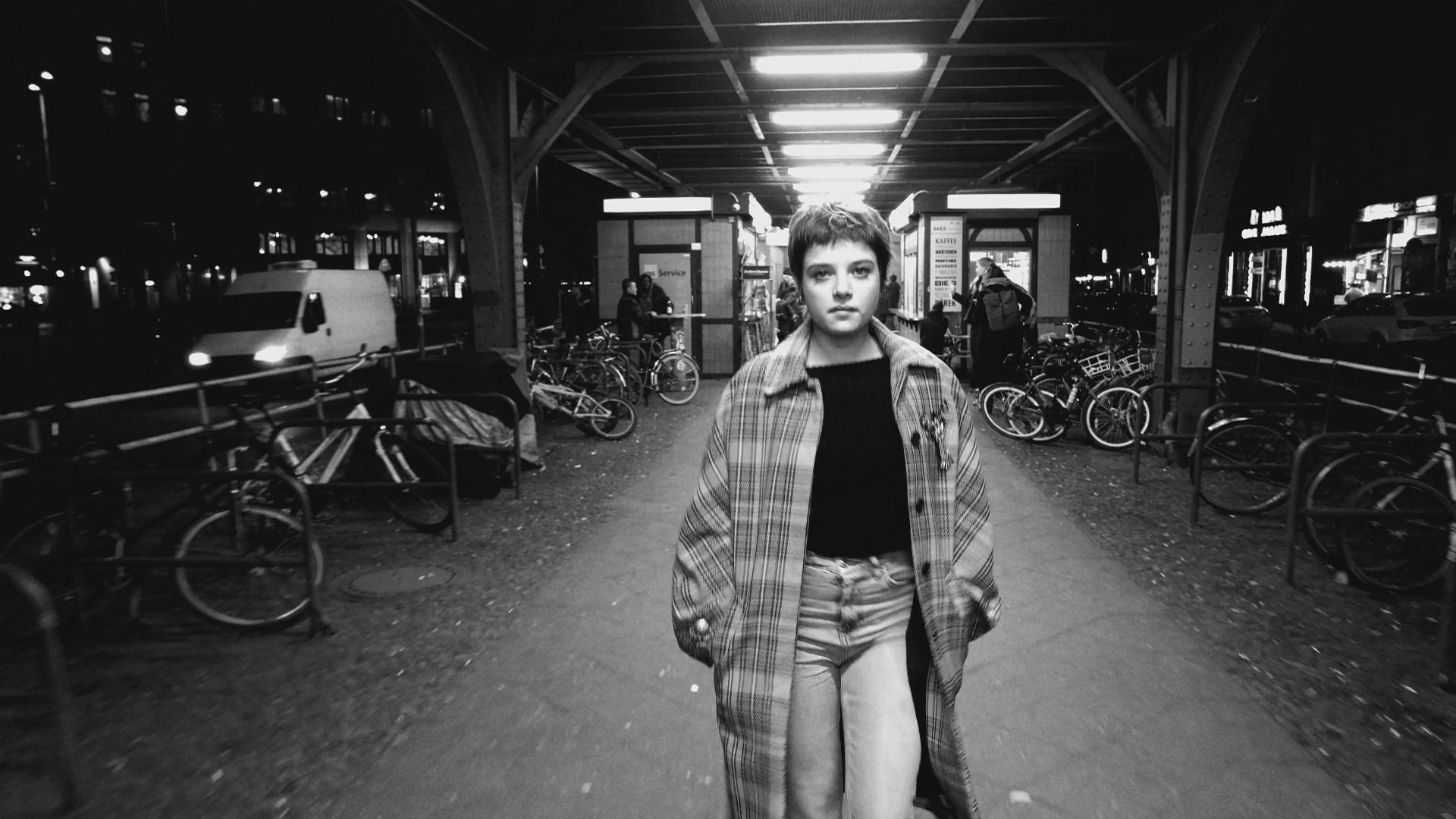 Image - "Fack ju Göhte"-Schauspielerin Jella Haase wirbt für "Earth Day"