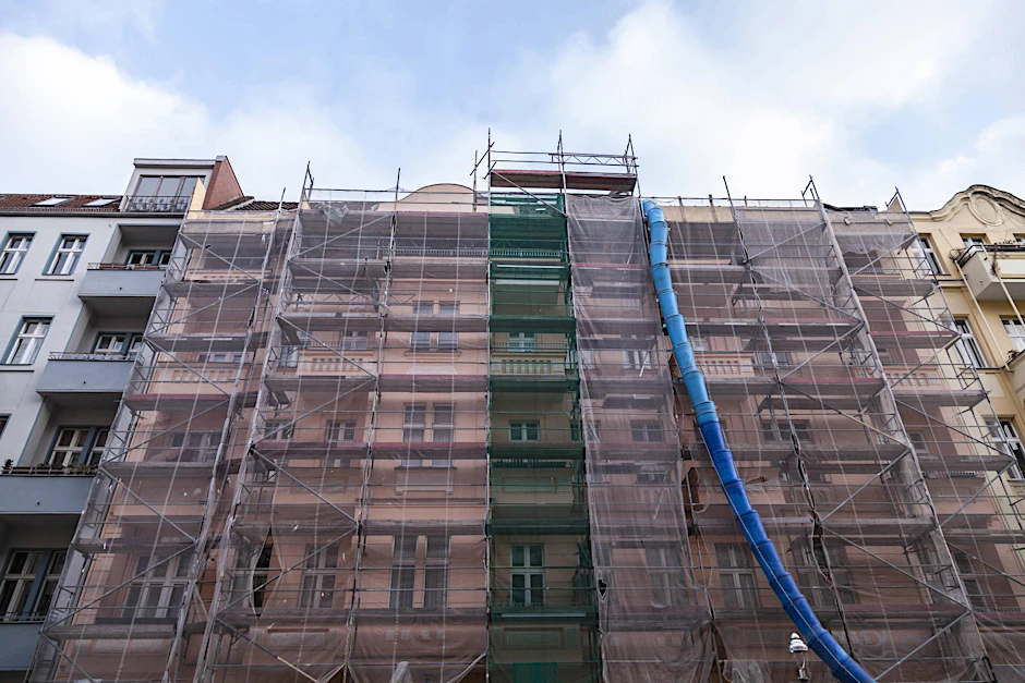 Altbau-Modernisierungen bringen Mietern häufig mehr Nachteile als Vorteile.
