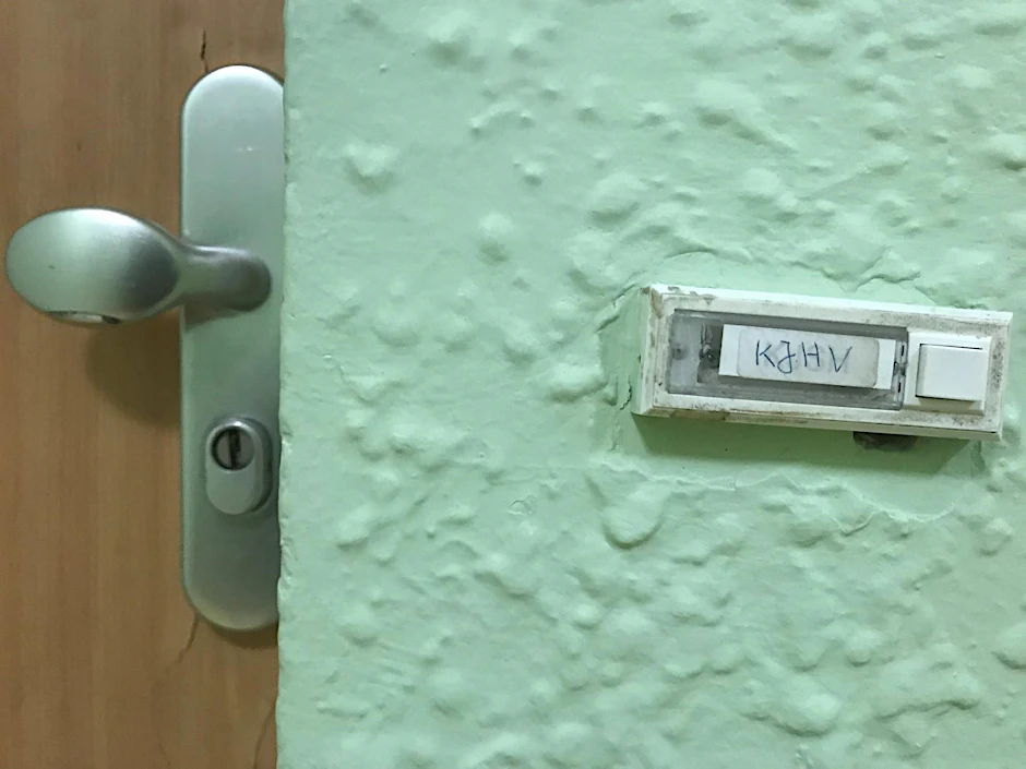 In der Wohnung des Kinder- und Jugendhilfe-Verbundes Berlin/Brandenburg (KJHV) sind alleinreisende minderjährige und junge erwachsene Flüchtlinge untergebracht.