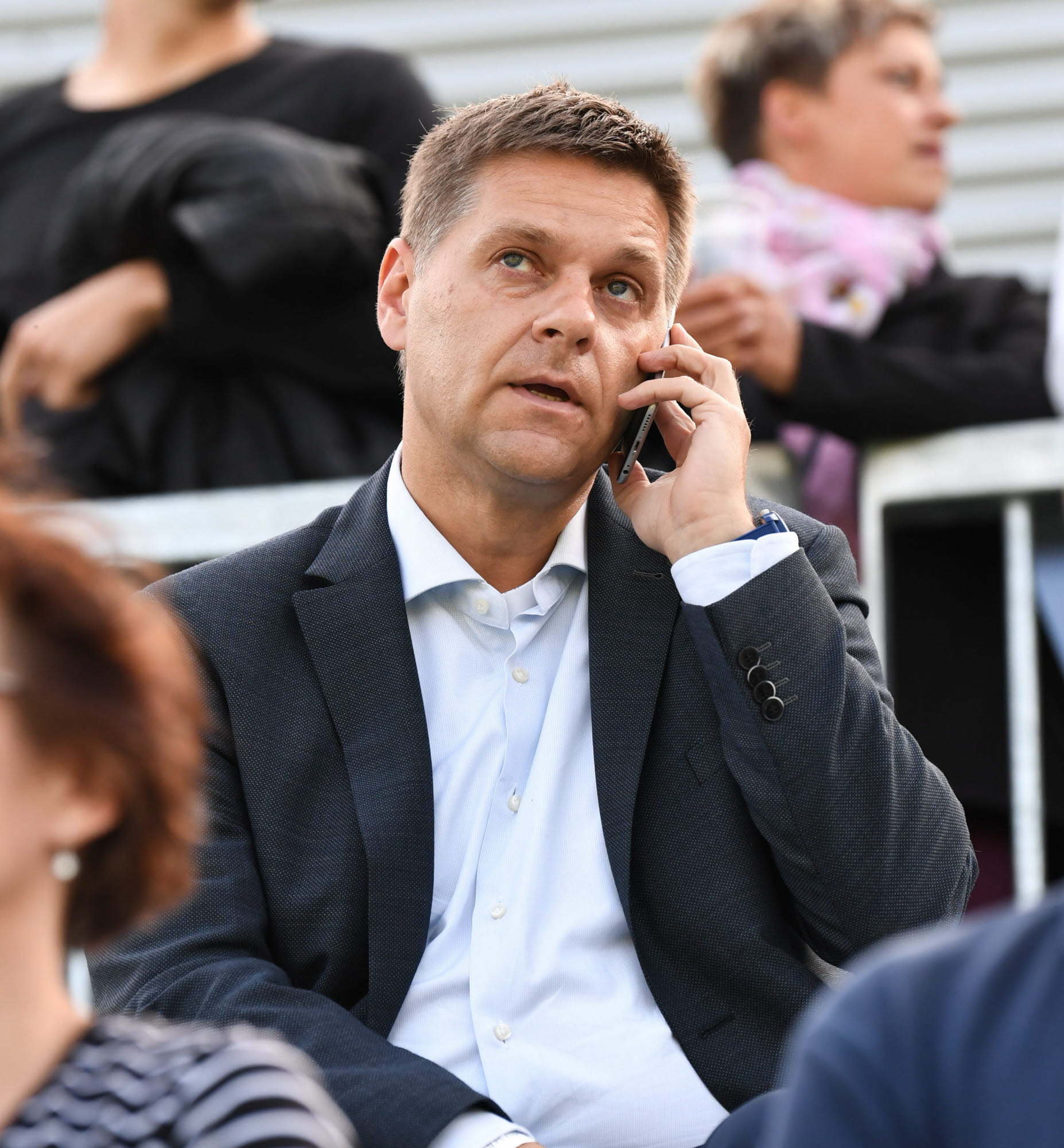Hallo, ist da der neue Stürmer? Hier spricht Oliver Ruhnert, Sportchef vom 1. FC Union.