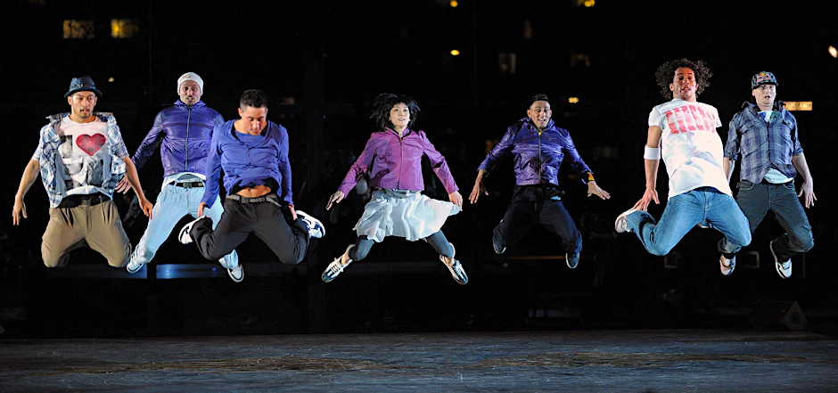 Mit klassischem Breakdance, mit Moves und Freezes, fing alles an. Heute können die Flying Steps auch Ballett.