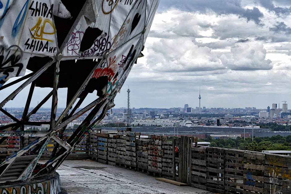 Seit Anfang Mai kann die Aussichtsplattform des Berliner Teufelsberg nicht mehr betreten werden. 