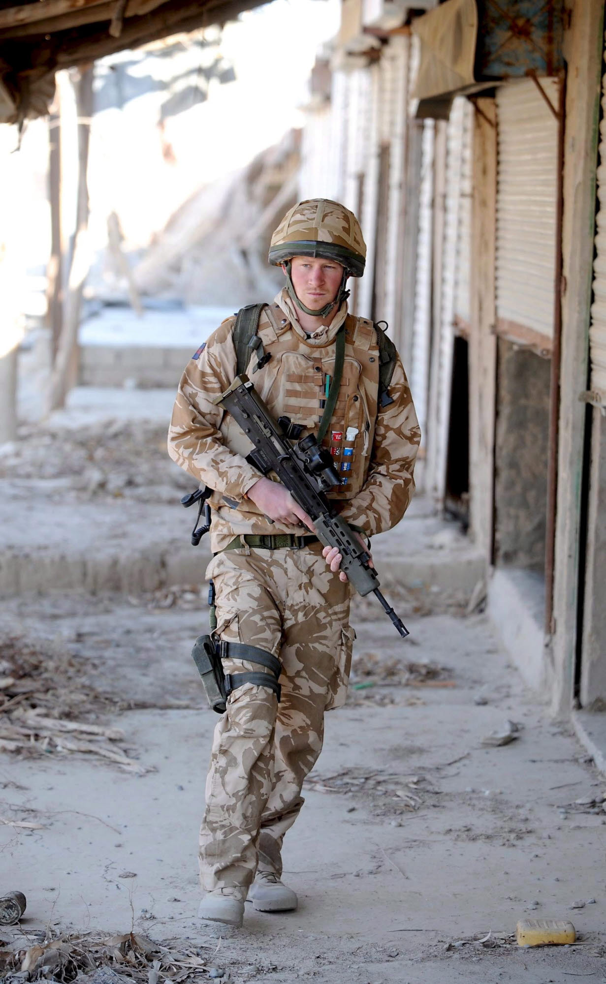 Seit seinen Einsätzen an vorderster Front unterstützt Harry verletzte Soldaten.