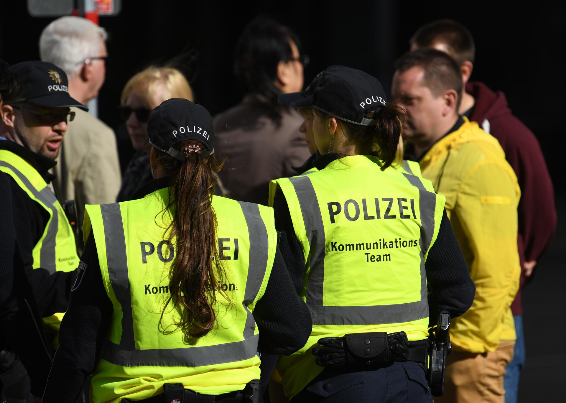 Polizisten vom Team Kommunikation.