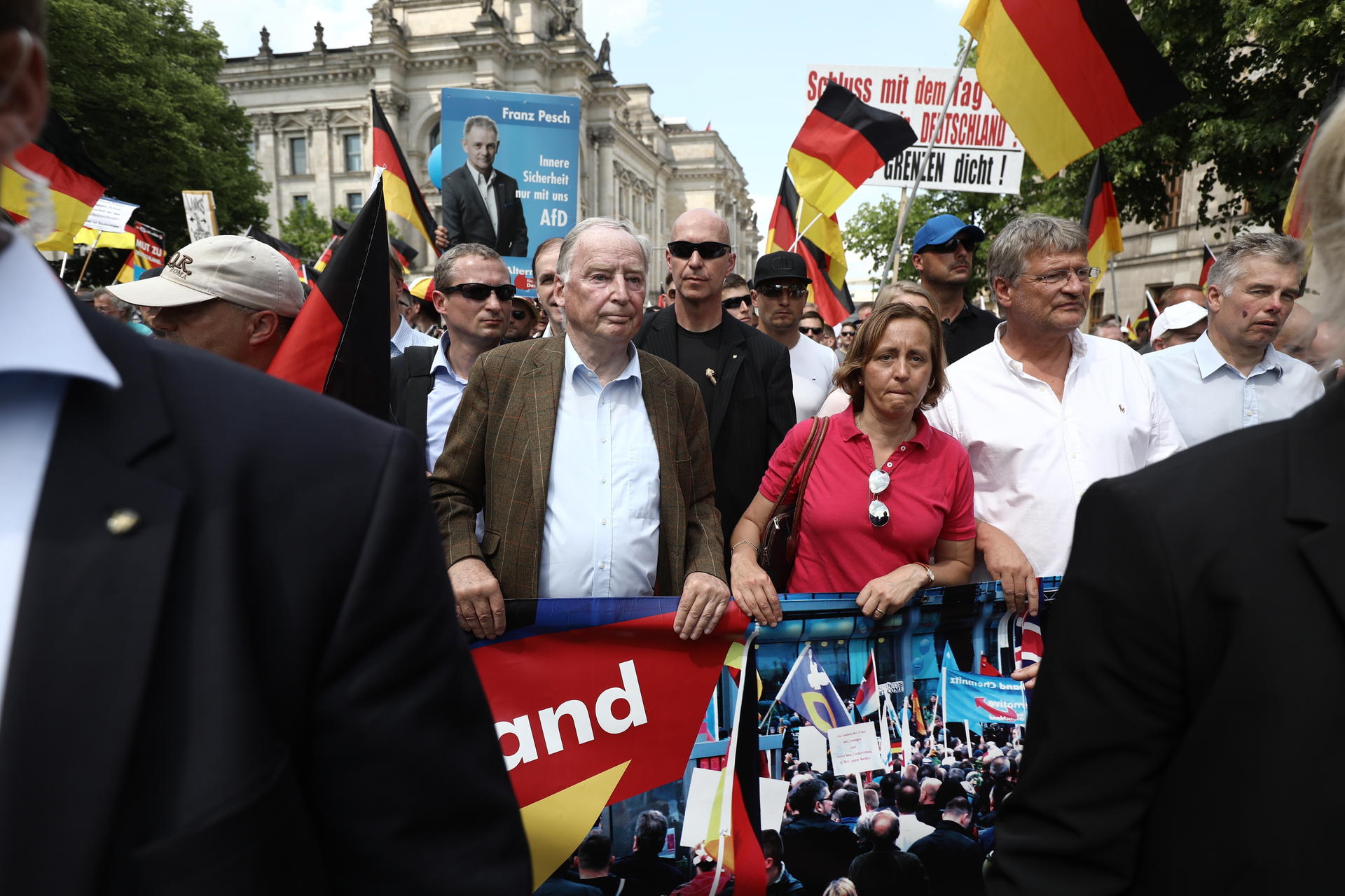 Die Führungsspitze der AfD war ebenfalls komplett angetreten.