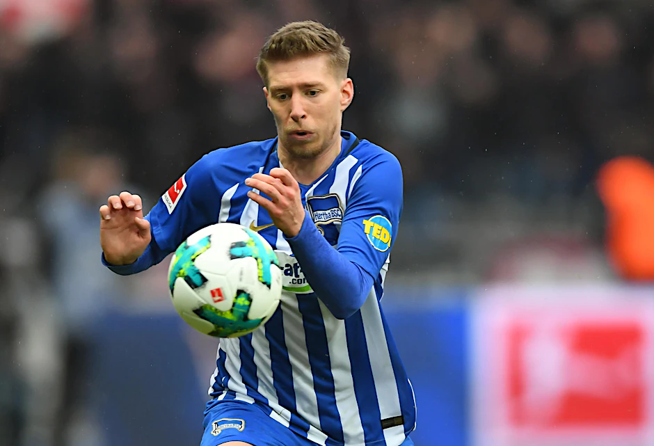 Mitchell Weiser wechselt zu Bayer Leverkusen.