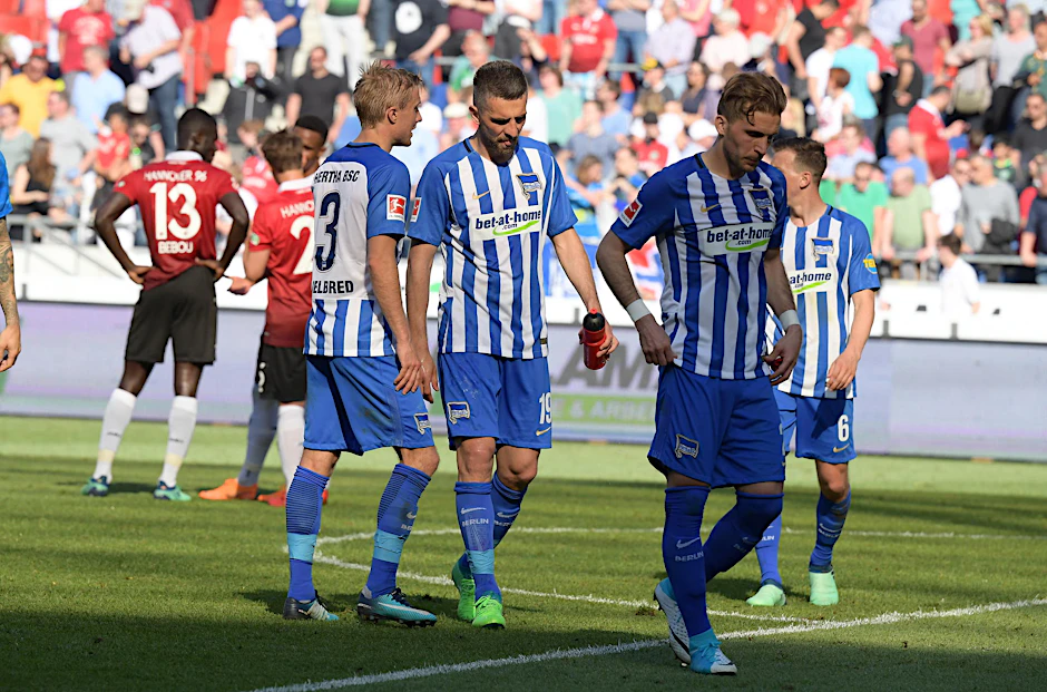 Frust nach dem 1:3 in Hannover.