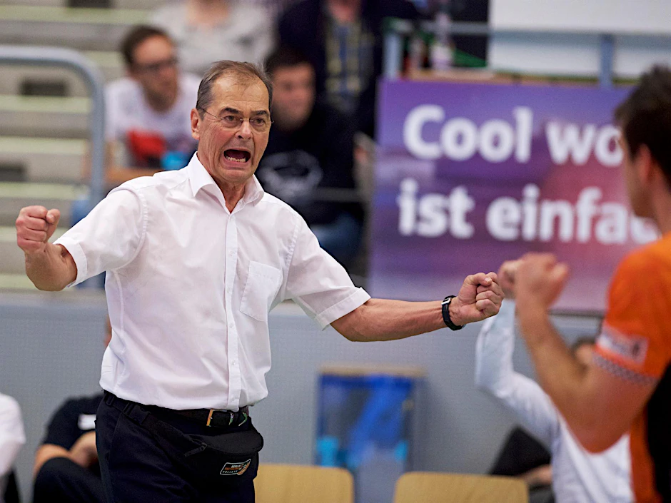 Kann Berlins Trainer Stelian Moculescu den Titel bejubeln?