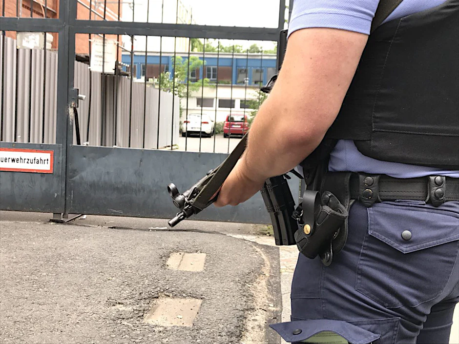 Dieses Bild von dem Einsatz twitterte die Polizei.