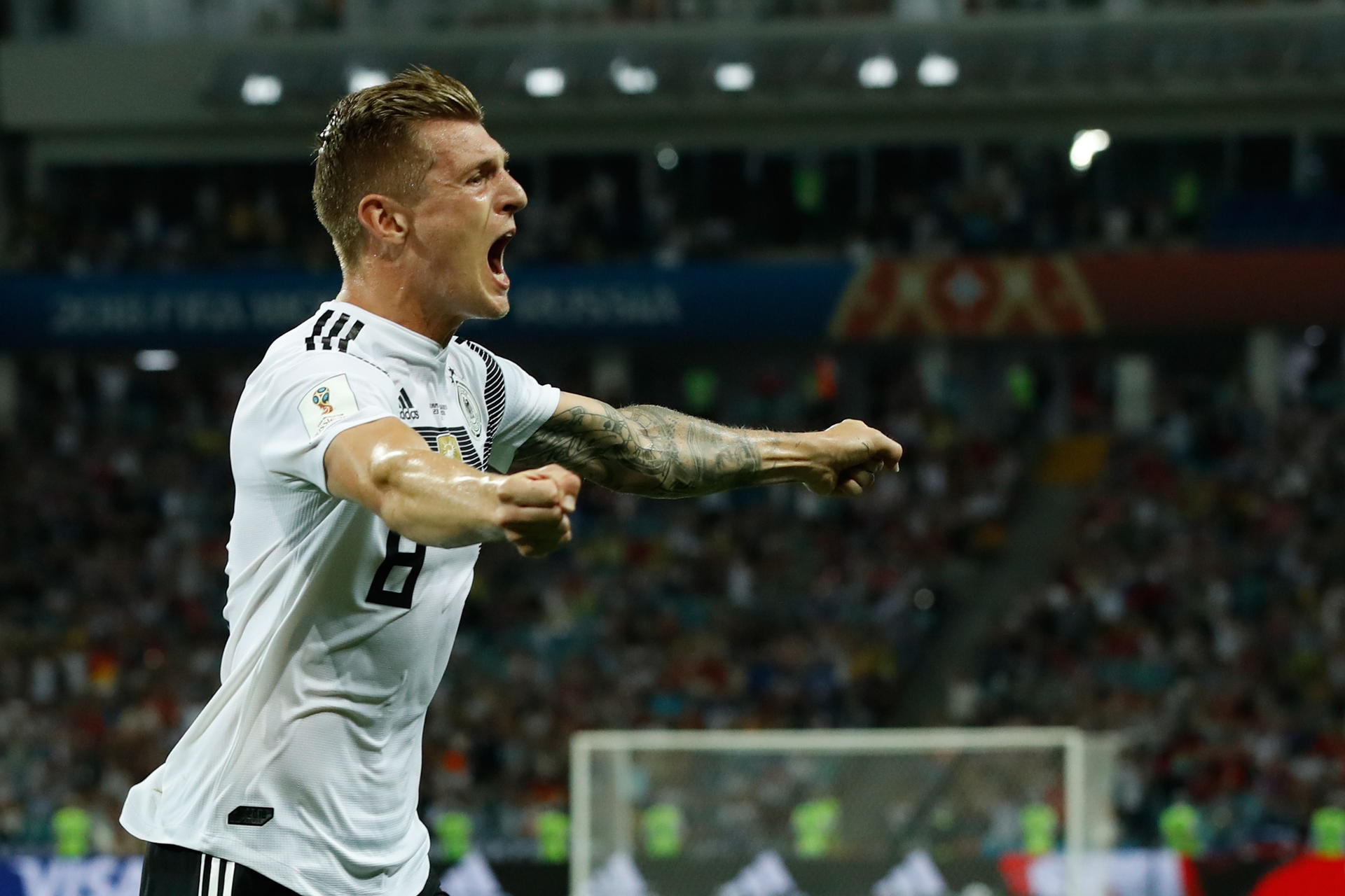 Image - Mitten ins schwedische Herz: Kroos und Reus schießen Deutschland zurück ins Glück