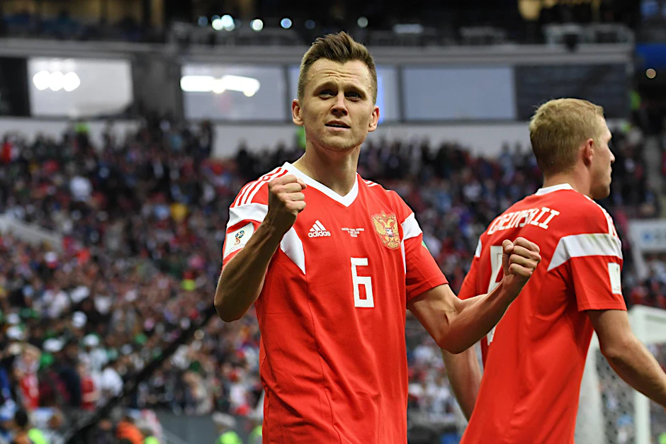 Geht doch, Russland: Denis Tscheryschew feiert das 5:0 gegen Saudi-Arabien.