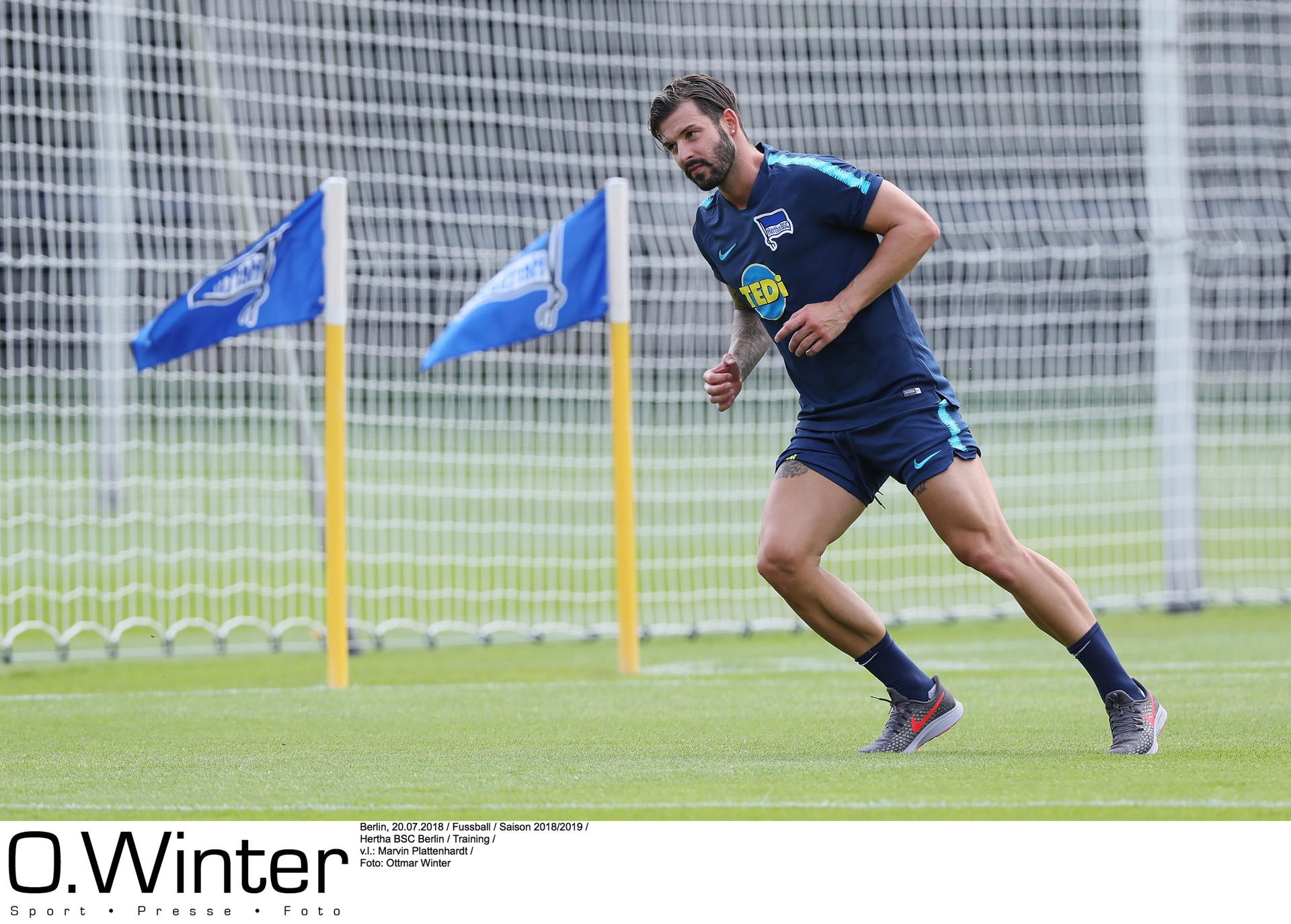 Image - Marvin Plattenhardt nach Everton? Herthas Nationalspieler kommentiert bei seiner Rückkehr nach Berlin die Wechselgerüchte