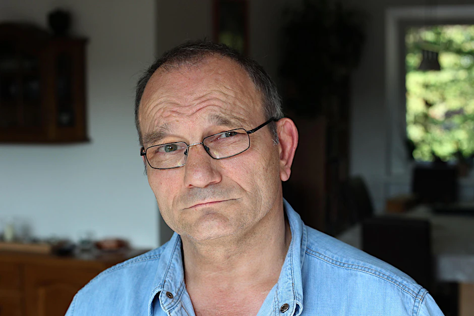 Dietmar Glombitza möchte nichts sehnlicher als in Ruhe arbeiten. Stattdessen streitet er mit Behörden.