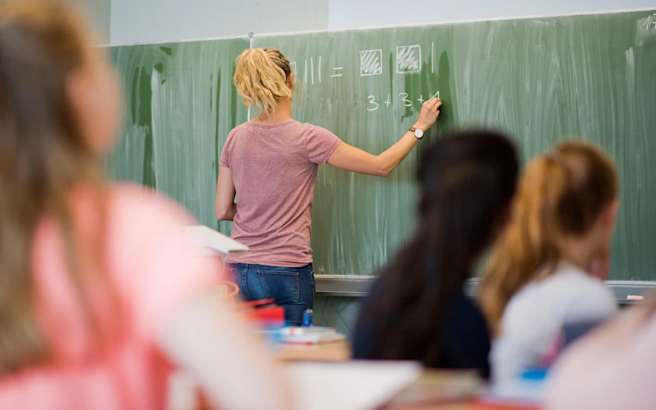 Ab heute heißt es wieder: Schulbank drücken. 