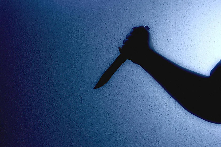 Angriff mit einem Messer (Symbolbild).