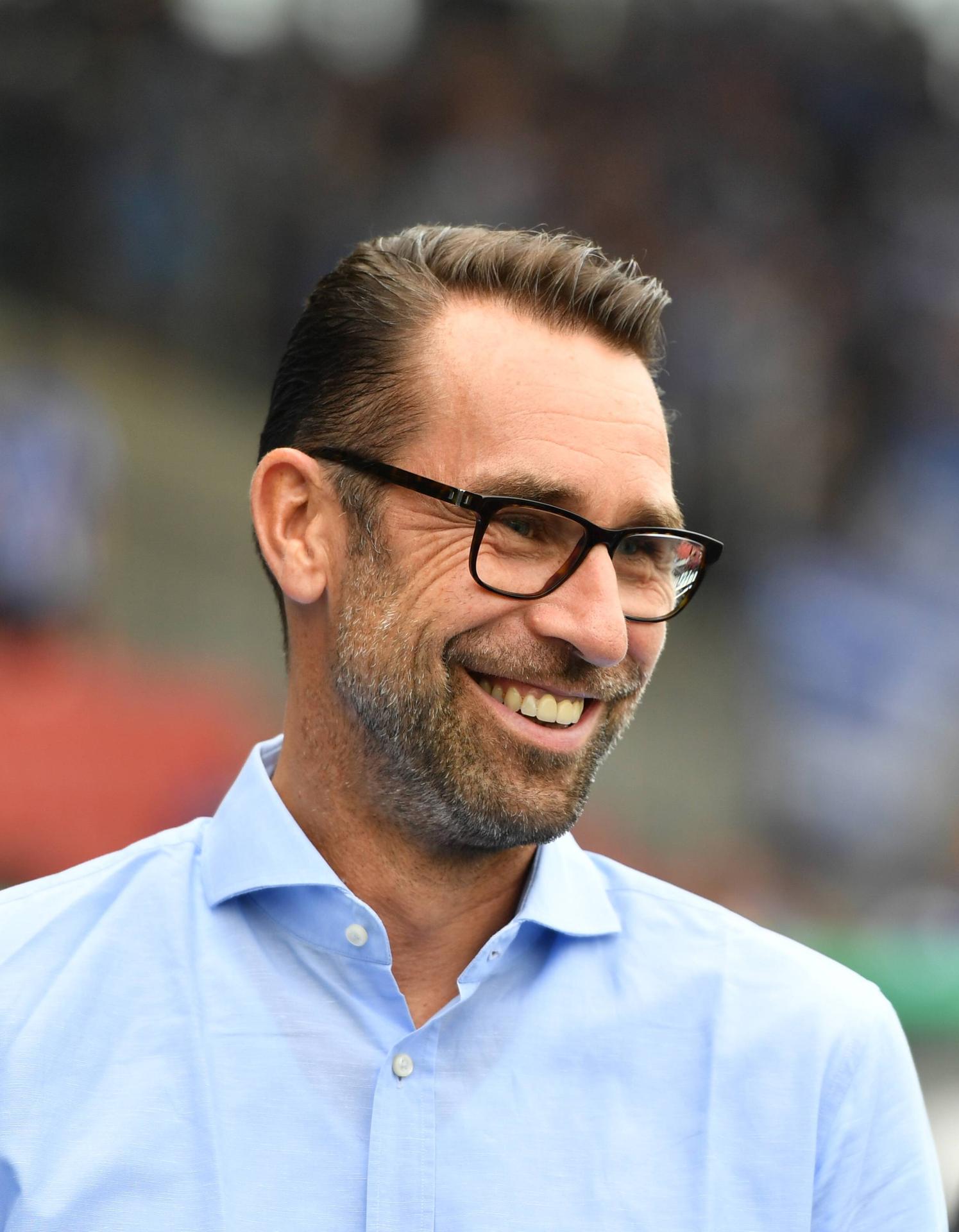 Manager Michael Preetz will endlich im Mai im Pokalfinale stehen. 