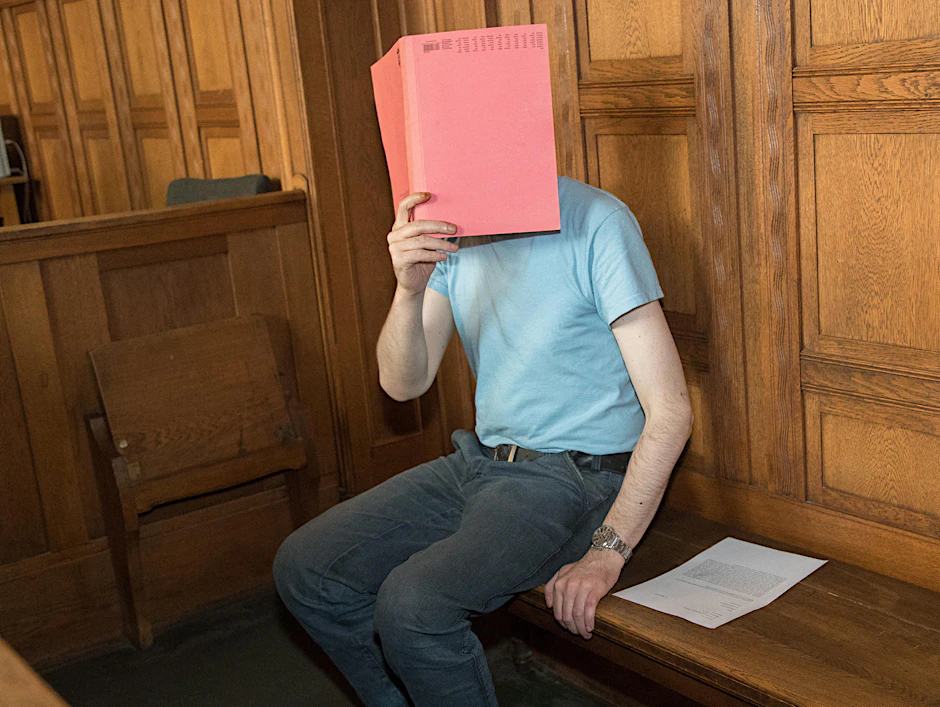 Der Angeklagte Leonhard J. (49) vor Gericht.