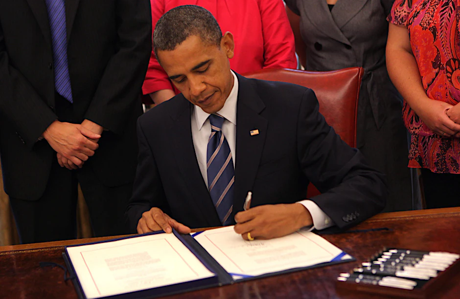 Unter den letzten fünf US-Präsidenten waren vier Linkshänder, wie Trump-Vorgänger Barack Obama.