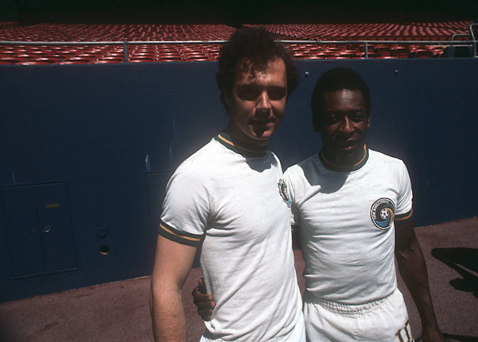 Bei Cosmos, aber nie im All: Franz Beckenbauer und Pelé (r.) waren in New York vereint.