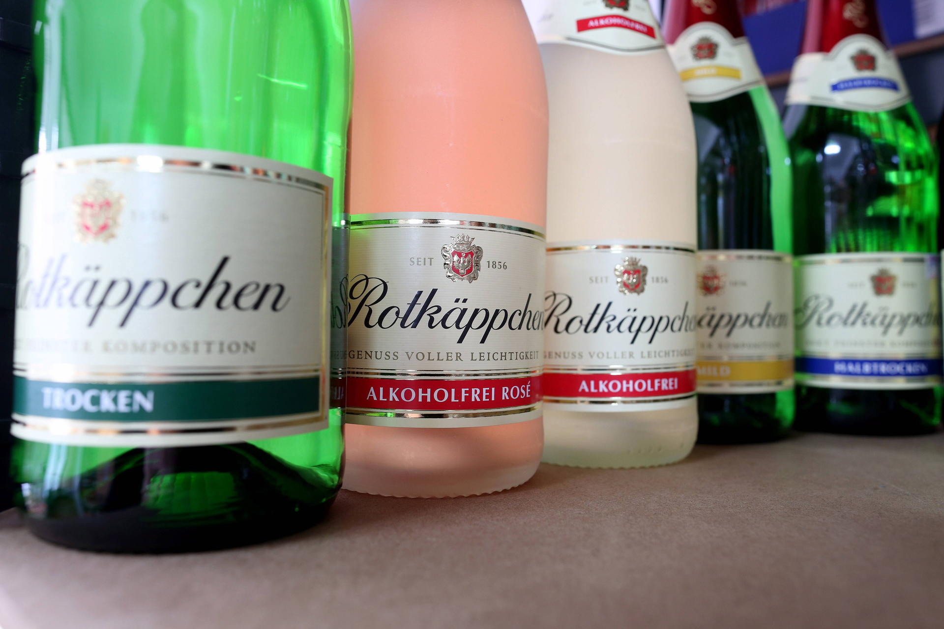 Rotkäppchen kommt auch bei den Wessis an: Es ist die bekannteste Sekt-Marke in ganz Deutschland. 