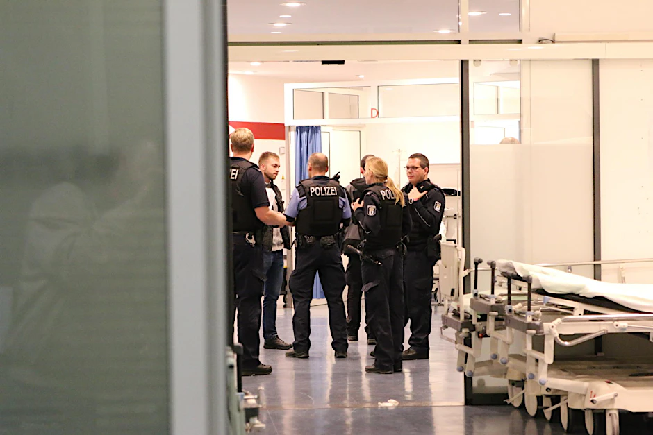 Die Rettungsstelle des Auguste-Viktoria-Krankenhauses nach der Bluttat.