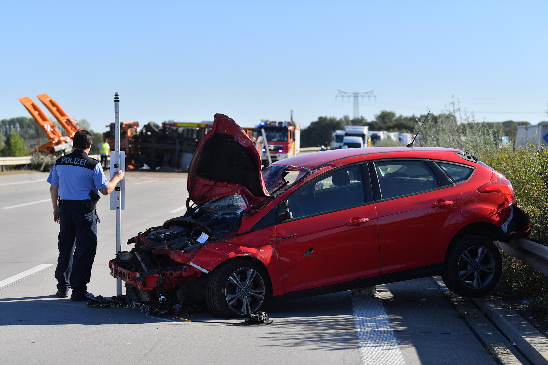 Autobahn Richtung Berlin Gesperrt Vier Tote Bei Horror Crash Auf A Bei Leipzig