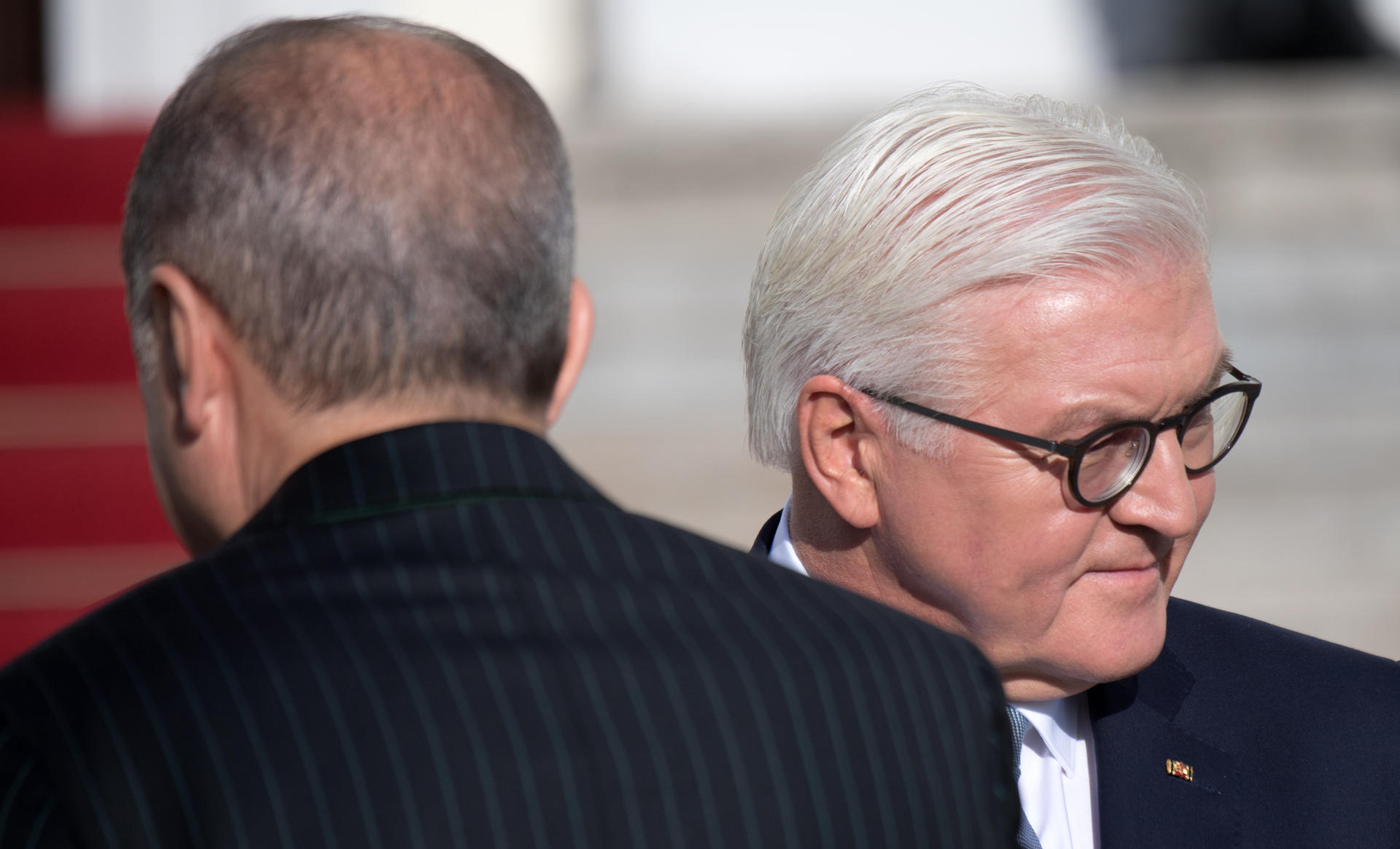 Bundespräsident Frank-Walter Steinmeier (r) und Recep Tayyip Erdogan, Präsident der Türkei.