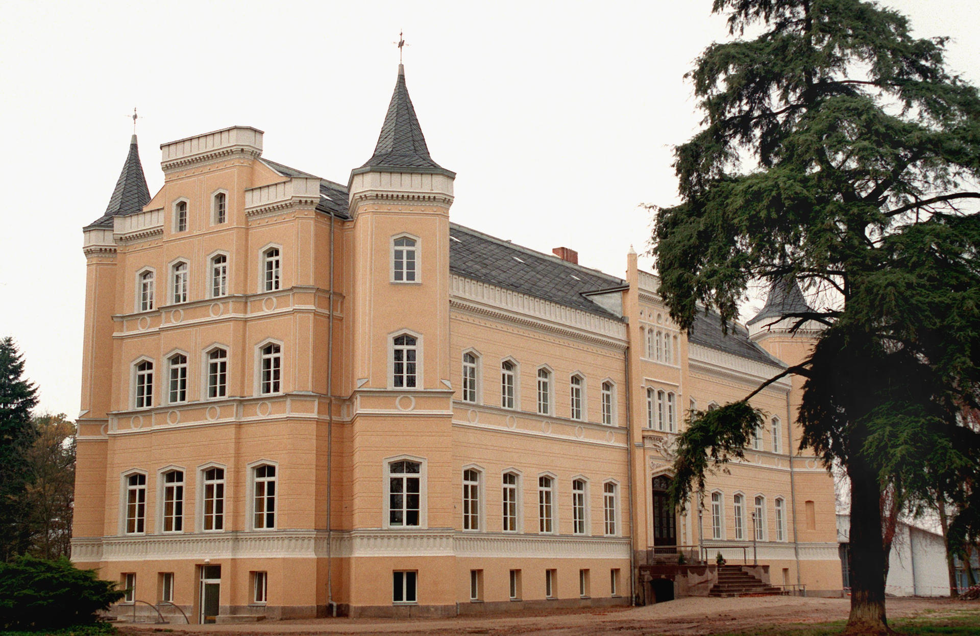 Essen Überruhr: Die Wahrheit Über Die Vergewaltigung Eines Mädchens (13) – Warnung! - 05hs1pn