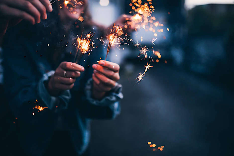 Wunderkerzen gehören zu Silvester wie Feuerwerk und Neujahrsvorsätze.