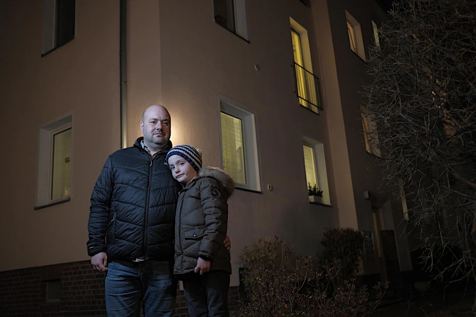 Vater Petr Cizmar und sein Sohn leben heute in Dresden. 