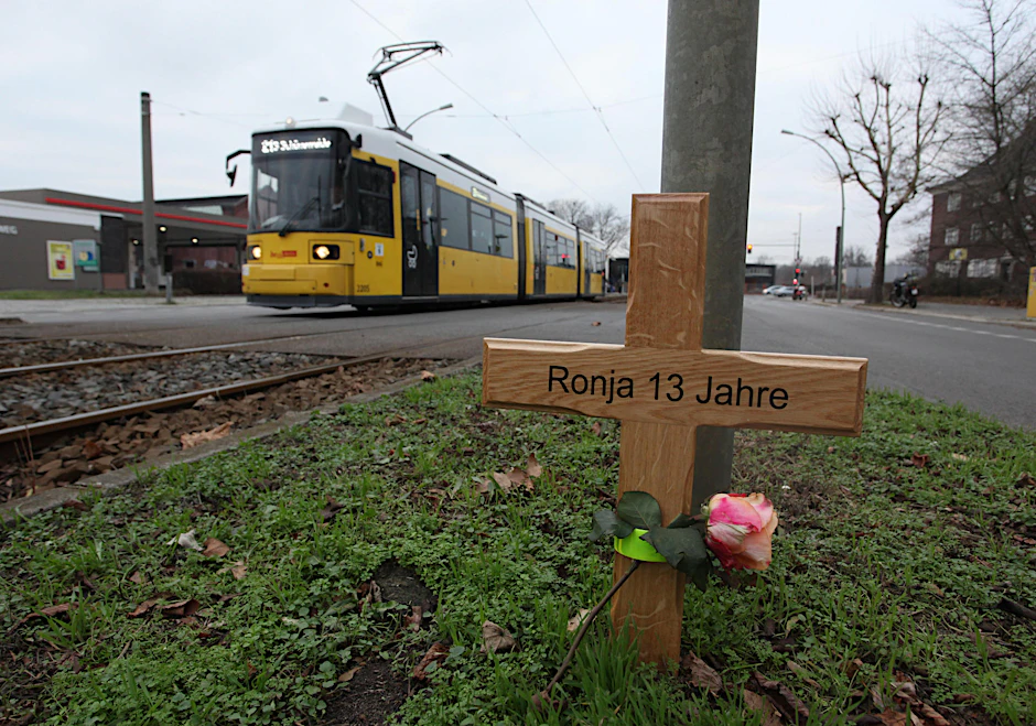 Der Unglücksort. An dem Übergang wurde das 13 Jahre alte Mädchen von einer Straßenbahn erfasst.