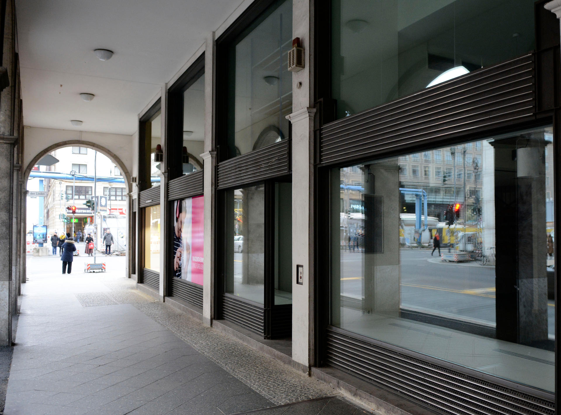 In dieser Zeile nahe der Straße Unter den Linden gab es noch vor wenigen Monaten den Nobel-Schuhladen „Mephisto“.