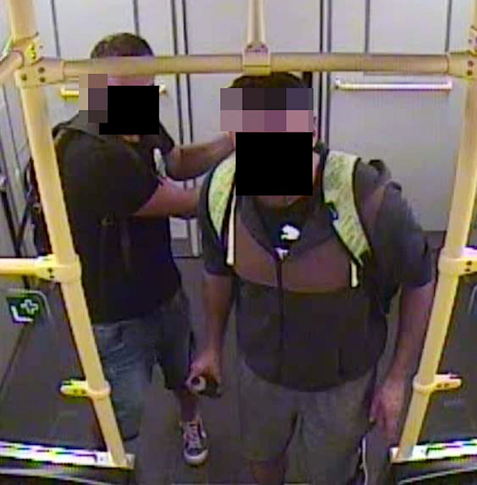Mit diesem nun aus personenschutzrechtlichen Gründen bearbeiteten Foto hatte die Polizei nach den Tatverdächtigen gesucht.