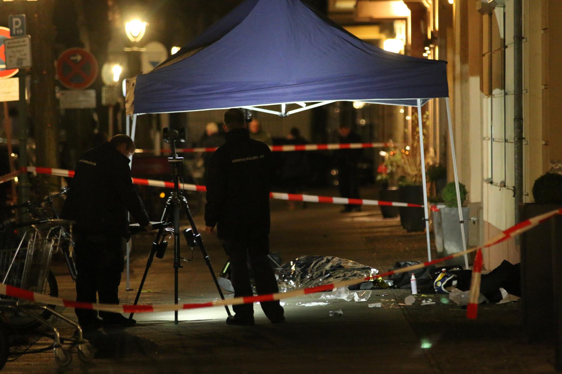 Image - Berlin-Charlottenburg: Mann durch Kopfschuss auf offener Straße hingerichtet.