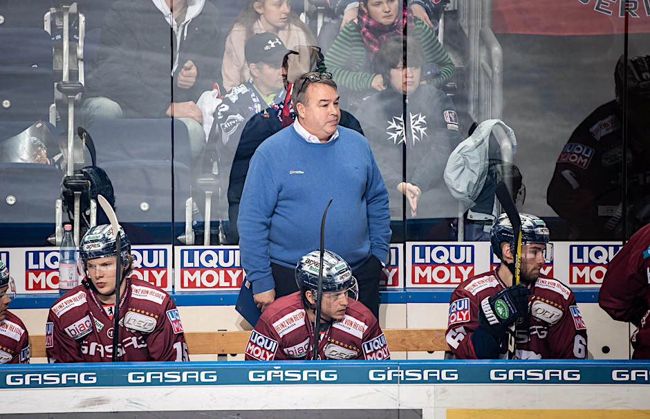 Zwei Verletzte, keine Verbesserung: kein guter Start für Bären-Neu-Coach Stéphane Richer.