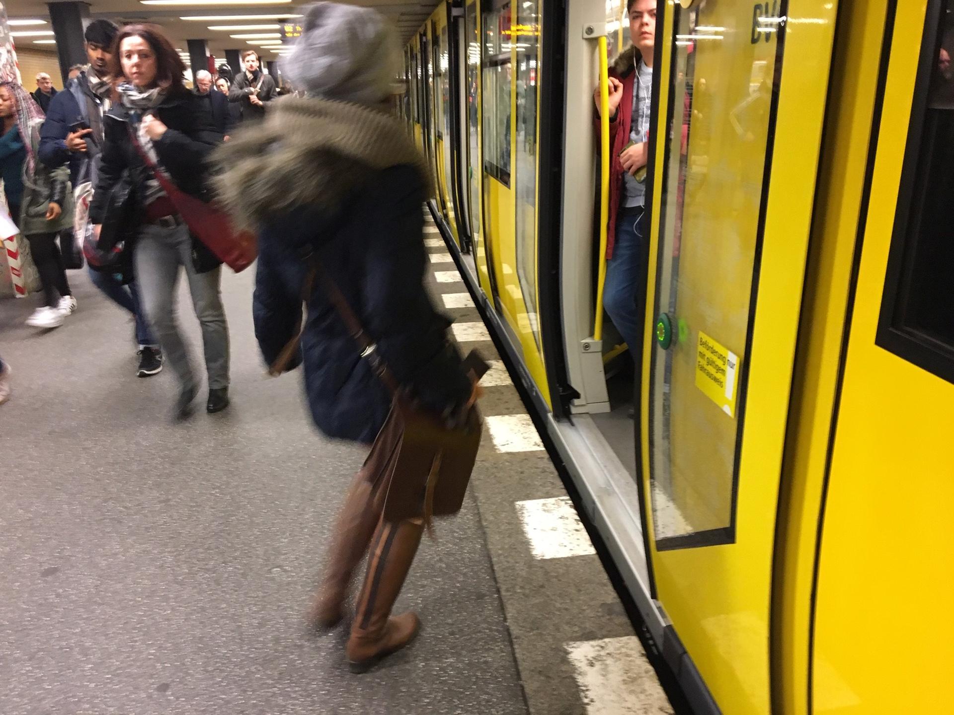 Ausnahmezustand: U-Bahnen völlig überfüllt.