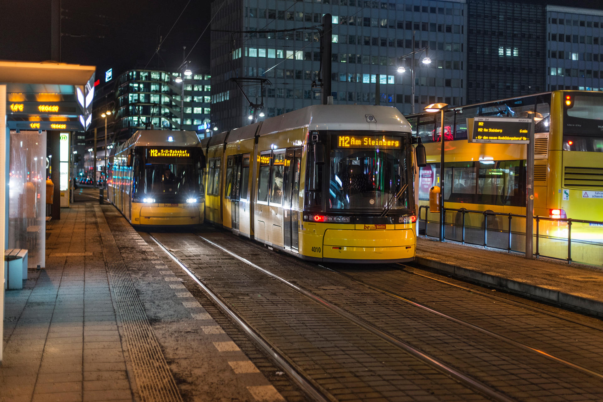 Image - Jetzt drohen auch noch Warnstreiks: Dramatischer Fahrermangel bei der BVG