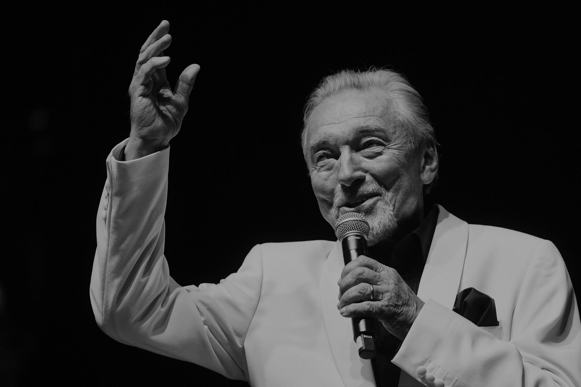 Image - Nachruf auf Biene Maja-Sänger Karel Gott, die „Goldene Stimme aus Prag“