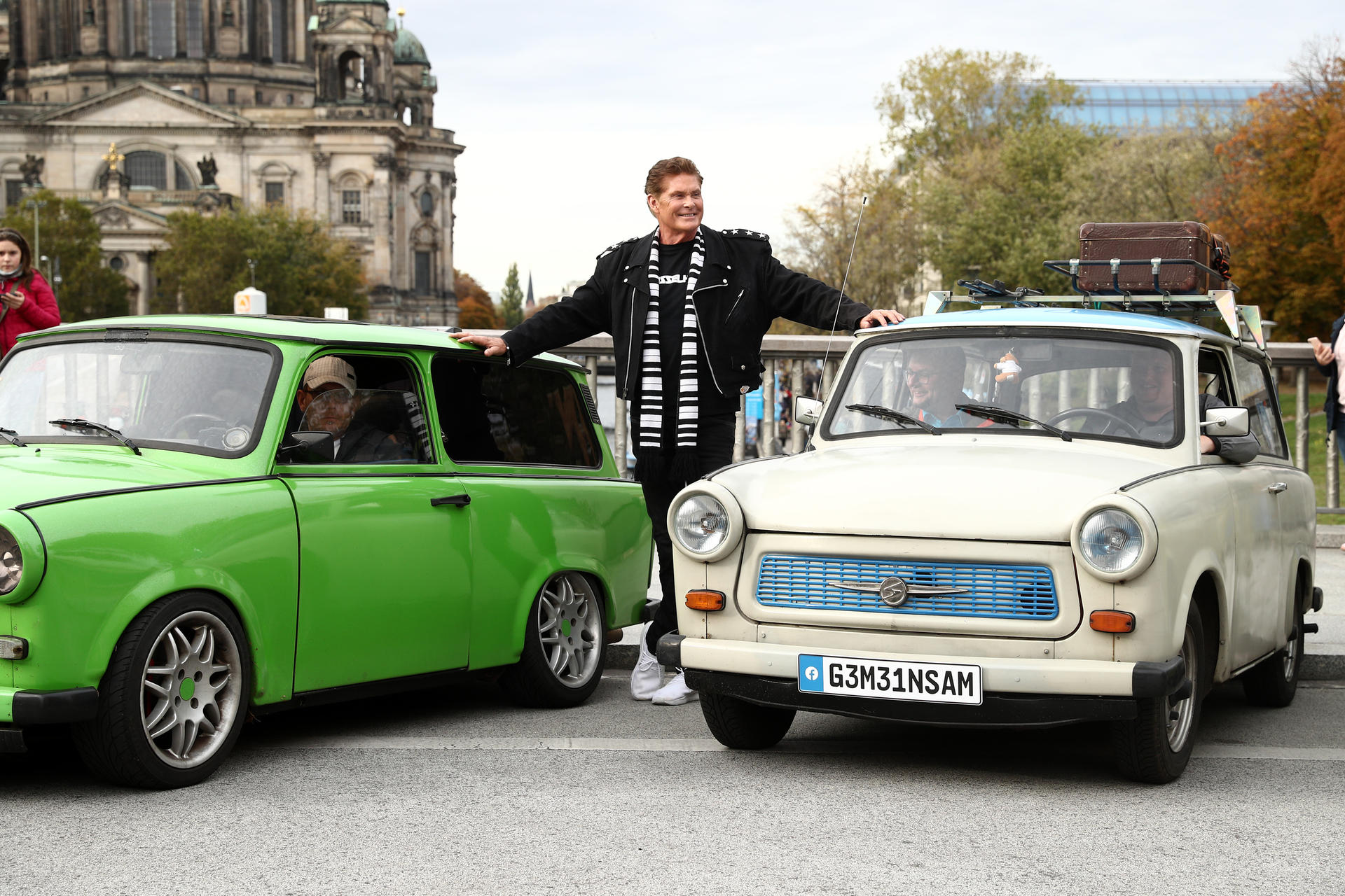 Image - Trabi-Hupkonzert in Berlin: David Hasselhoff stimmt begeistert mit ein