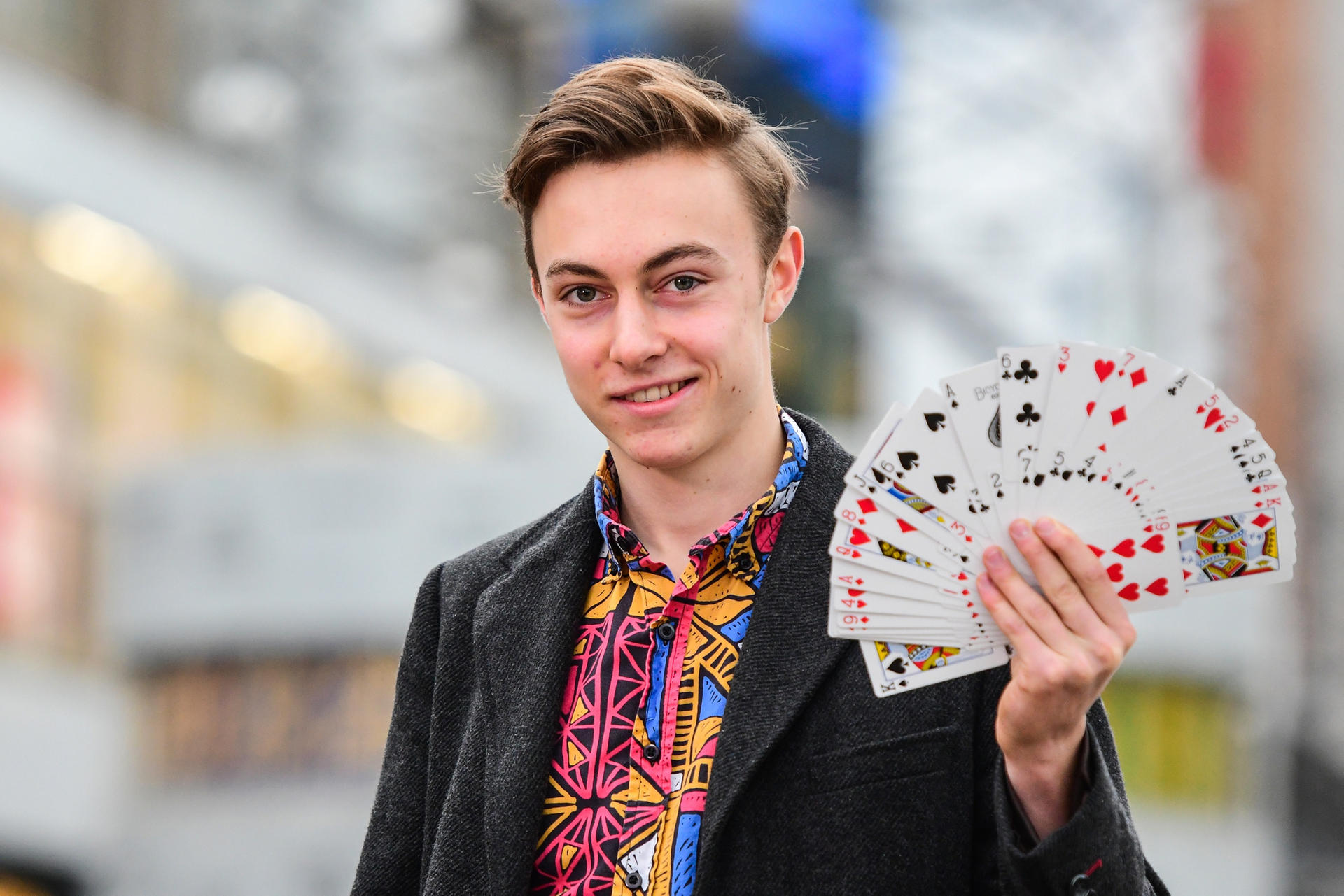 Image - Jonas Trebbin aus Berlin-Neukölln tritt bei Deutscher Jugendmeisterschaft der Zauberkünstler an