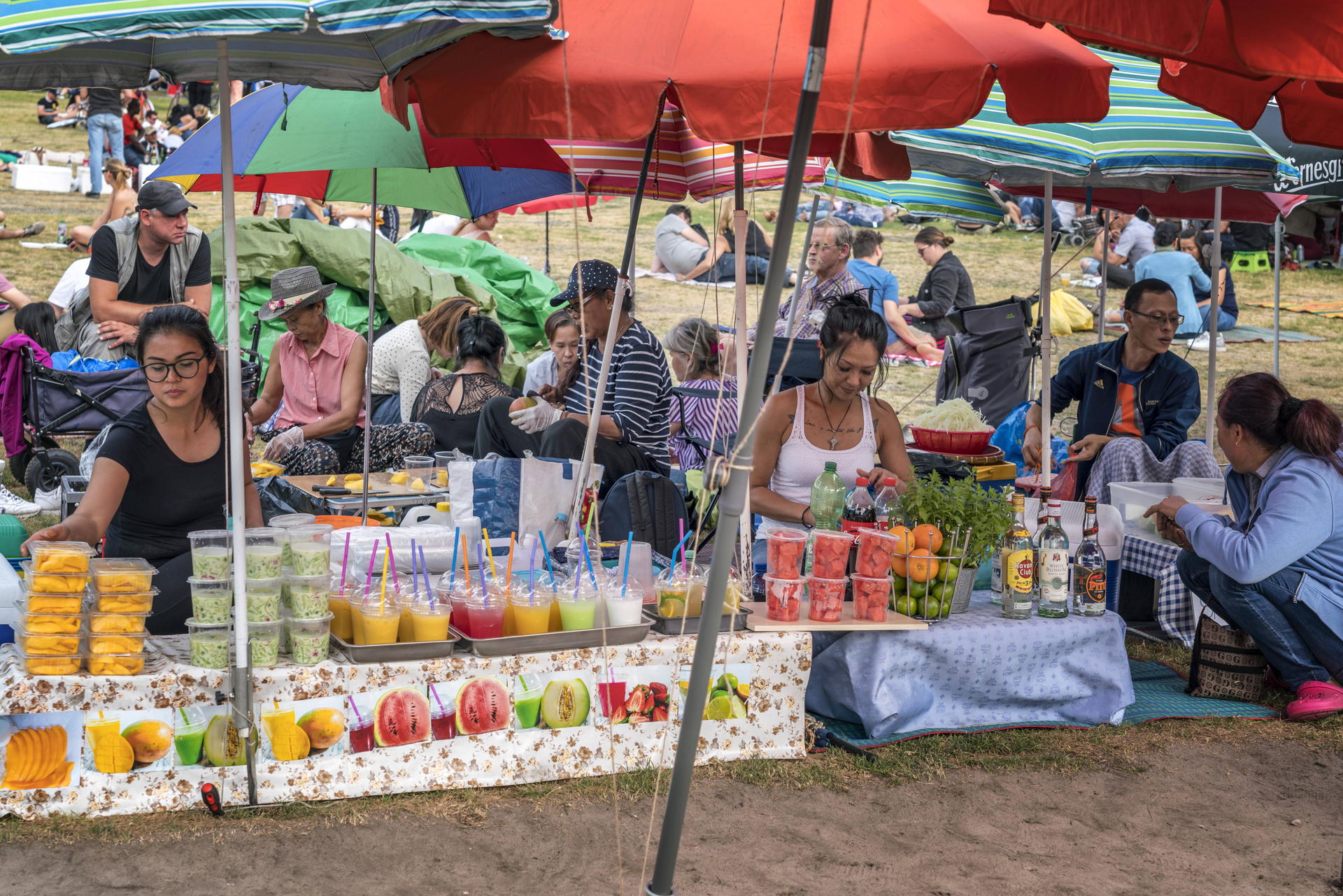 Image - Thai-Markt im Preußenpark in Wilmersdorf: Neuer Besitzer soll für weniger Chaos sorgen